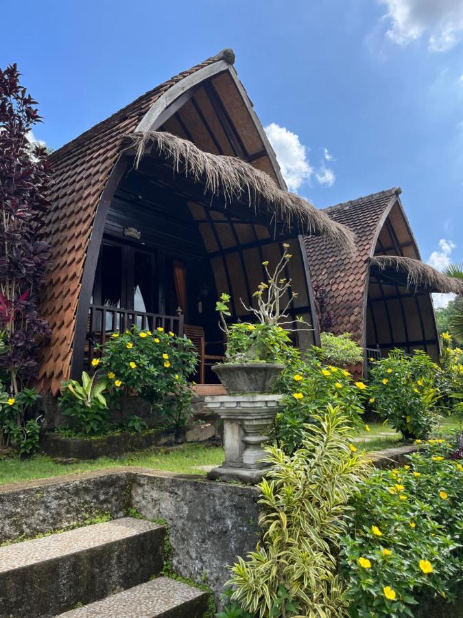 Holy Hills Bungalow Nusa Penida Batumadeg Exterior foto